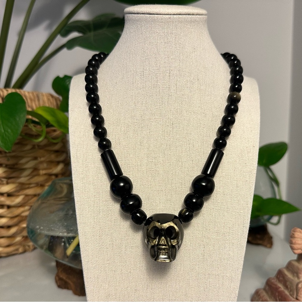 Obsidian skull necklace